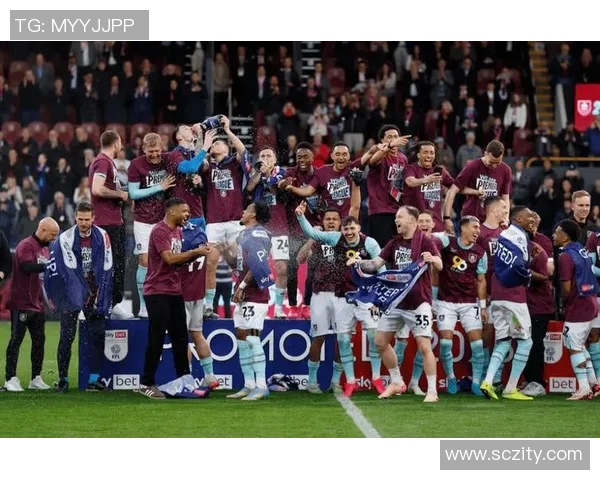 南安普顿与伯恩利激战正酣比分走势引人关注